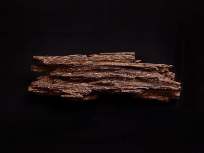 Evaluating the Quality and Price of Oud: A Comprehensive Guide Version 1.0